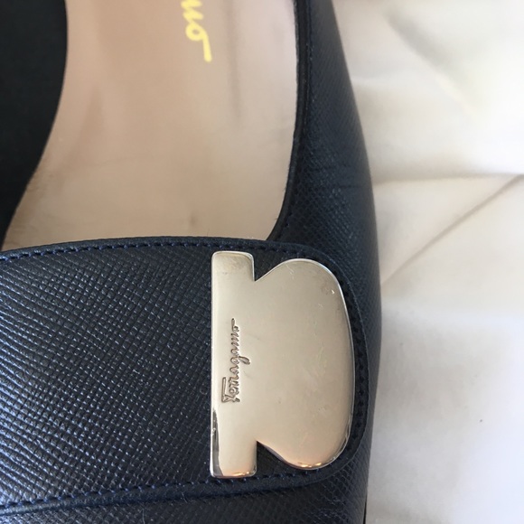 Salvatore Ferragamo blue leather pumps - Picture 3 of 8